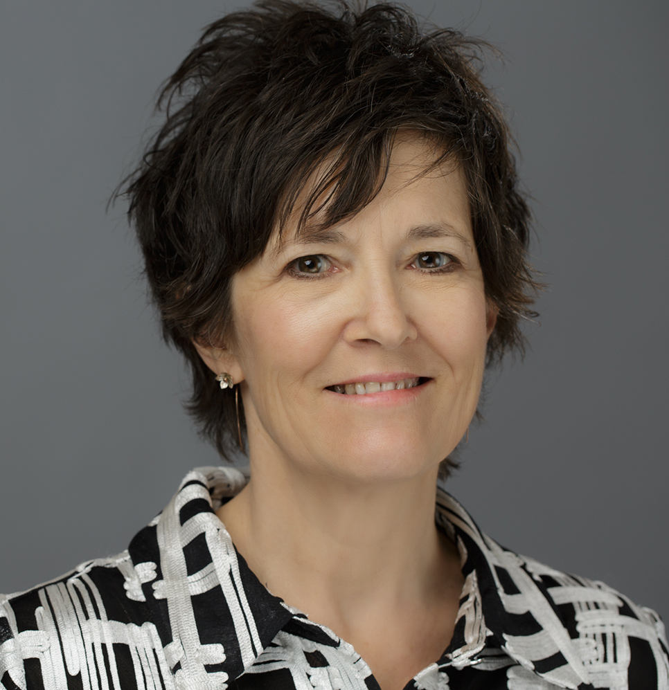 Headshot - Tori Grant Welhouse_300 dpi